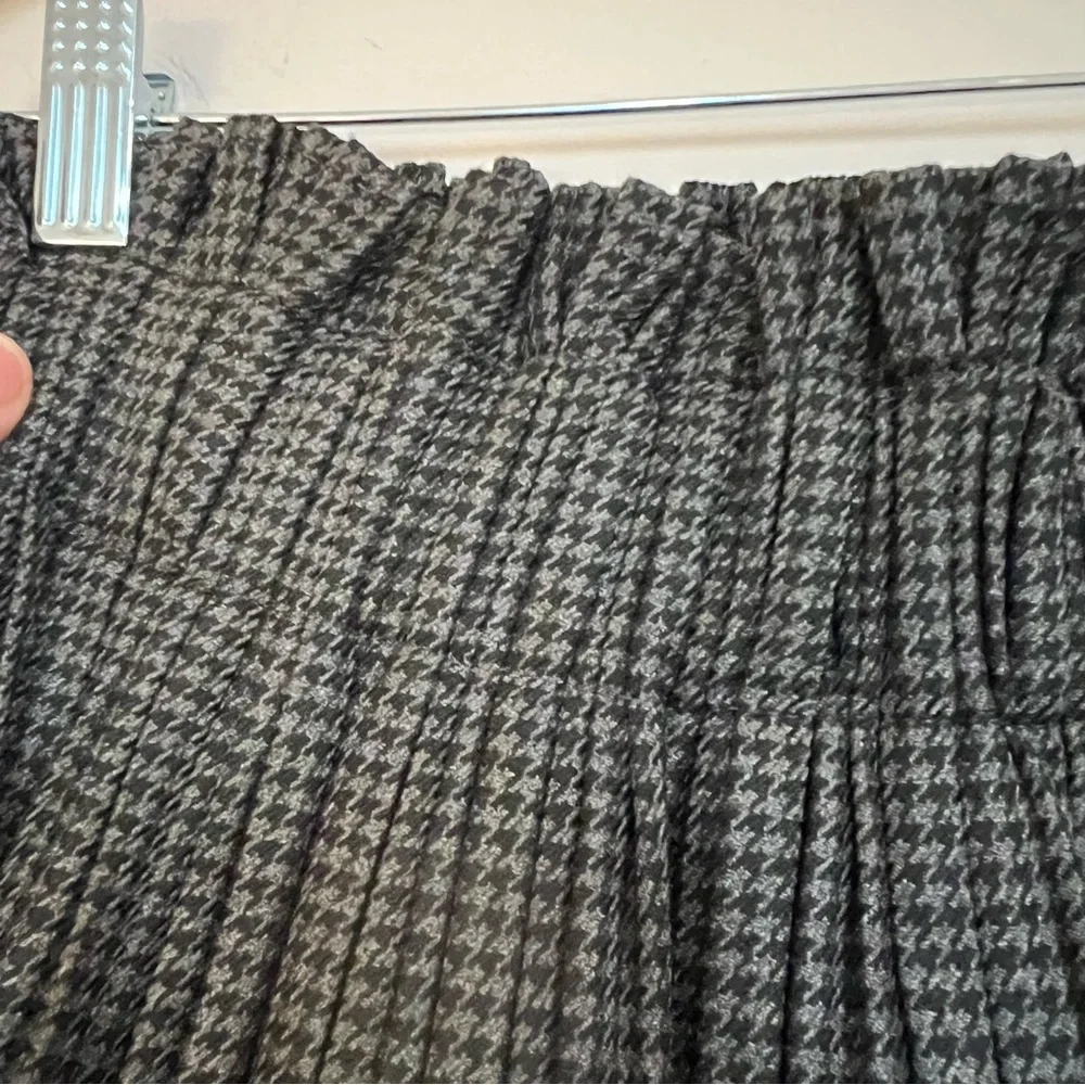 Zara Charcoal and Black Pleated Mini Skirt